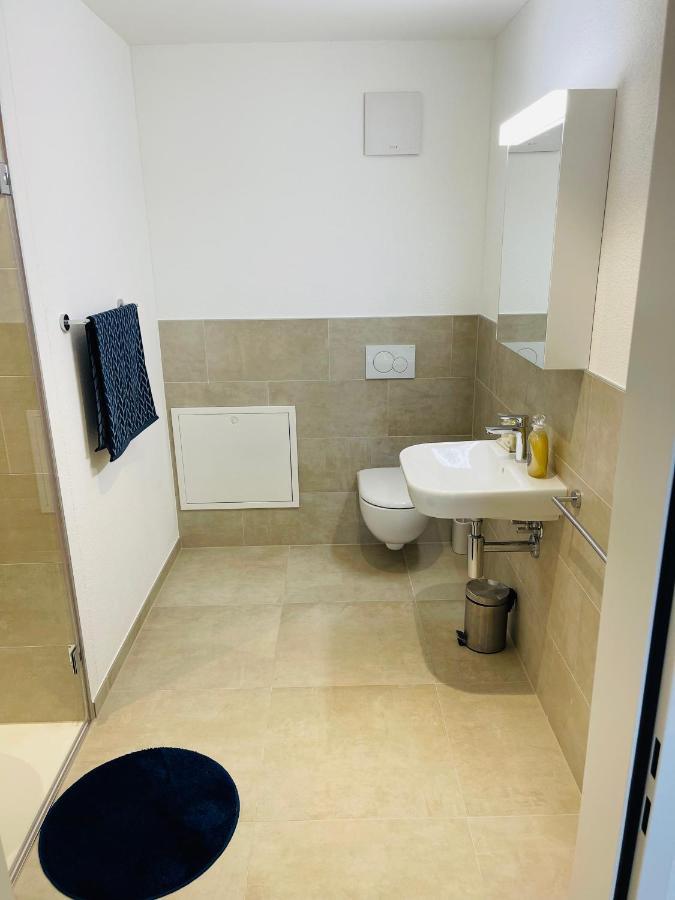 Central Apartment , Free Parking Локарно Экстерьер фото